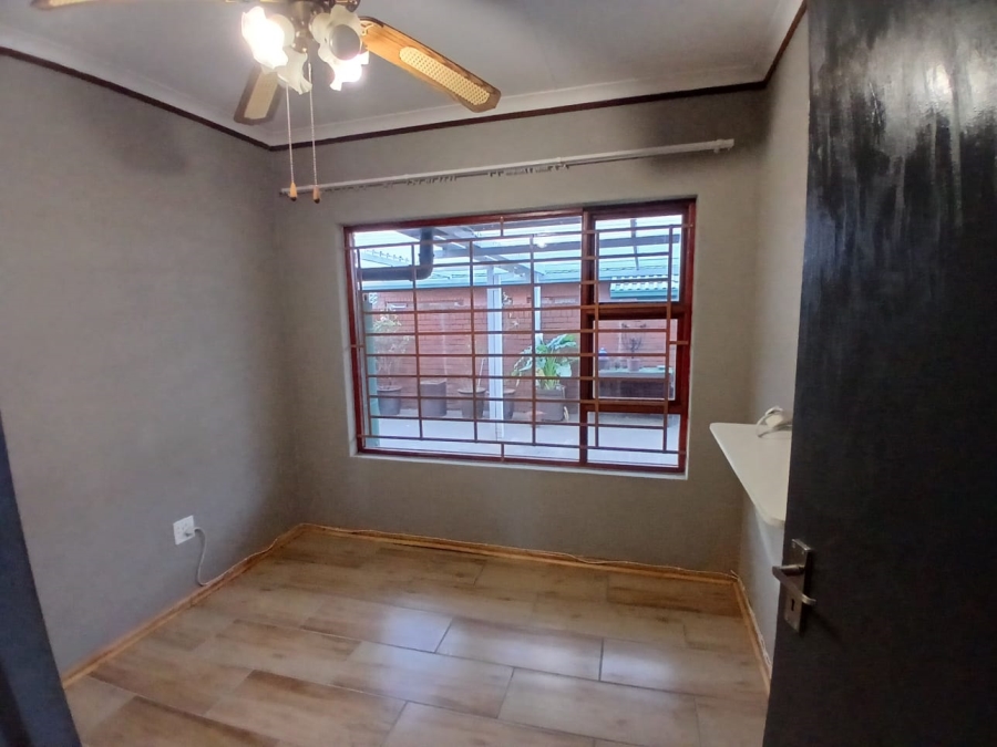 To Let 3 Bedroom Property for Rent in Hospitaalpark Free State